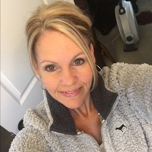 Meet your Posher, Vida